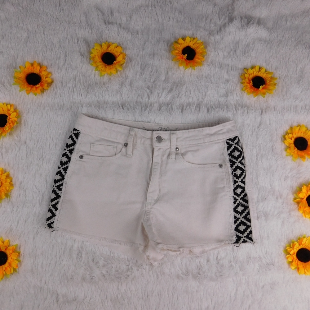 🌻 Universal Thread High Rise Shortie - Picture 2 of 11